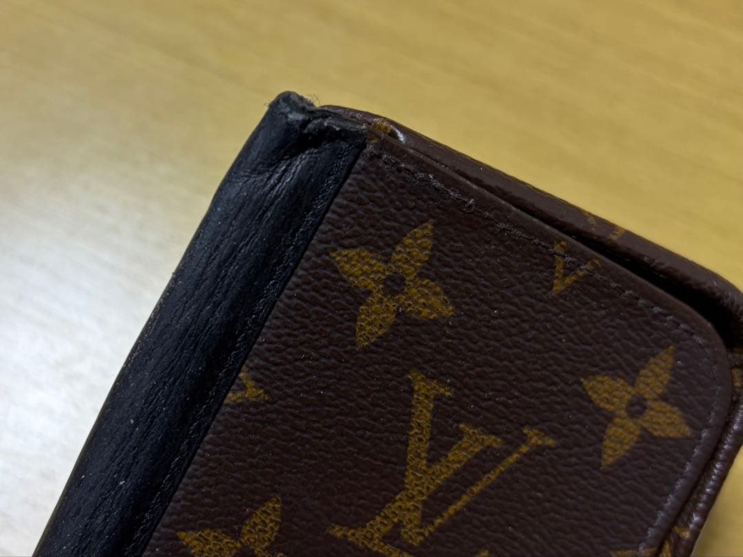LOUIS VUITTON iPhone 15 PRO フォリオ ケース 手帳