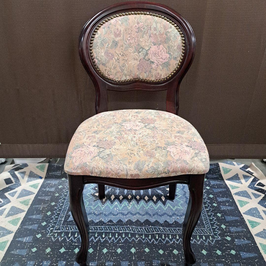 ♡アンティーク　 木製椅子 　ゴブラン織　猫足　鋲打ち♡