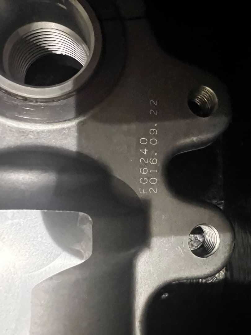 期間限定出品　オーリンズ　OHLINS フロントサスペンション　ZRX