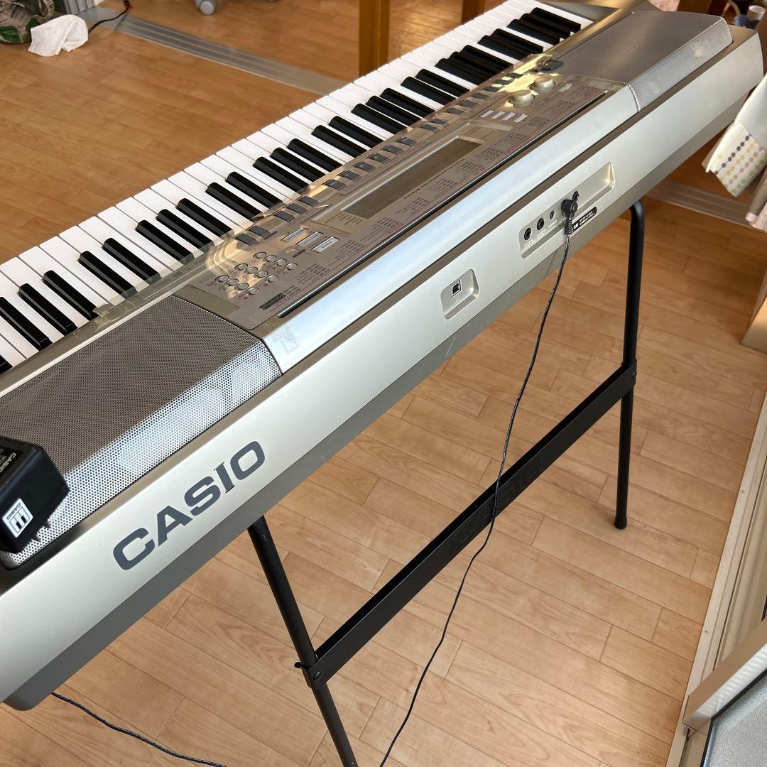 埼玉北部引取希望　カシオ CASIO WK-200 電子キーボード 　スタンド付