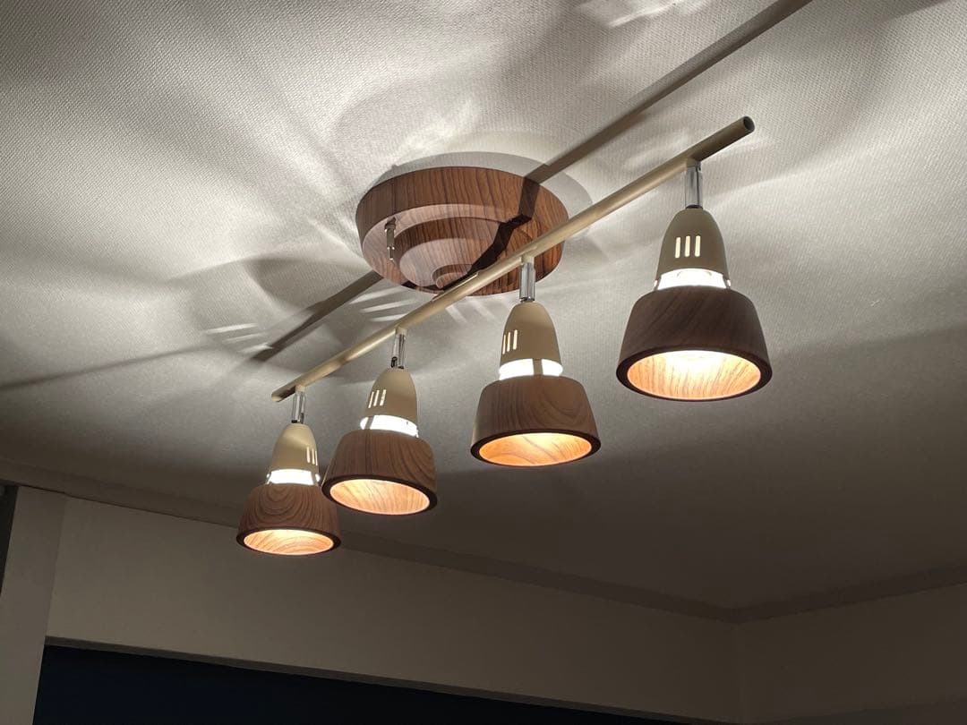 アートワークスタジオ　4連　スポットライト　アイボリー