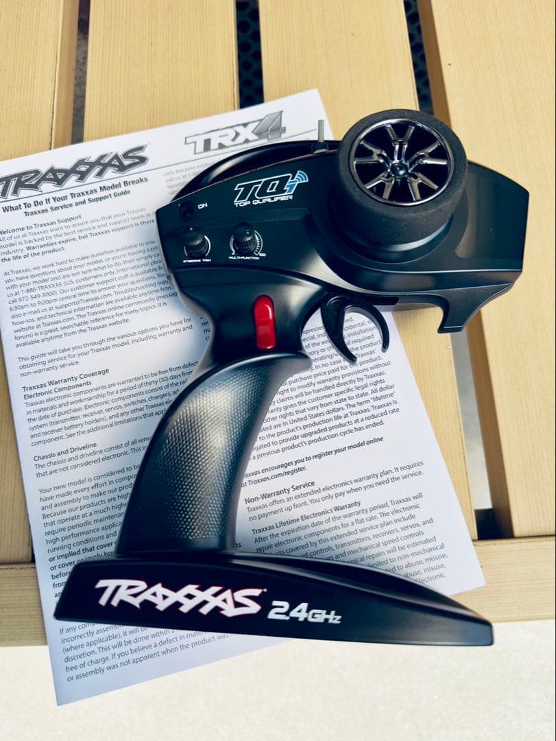 TRAXXAS TRX4 ランドローバーディフェンダー