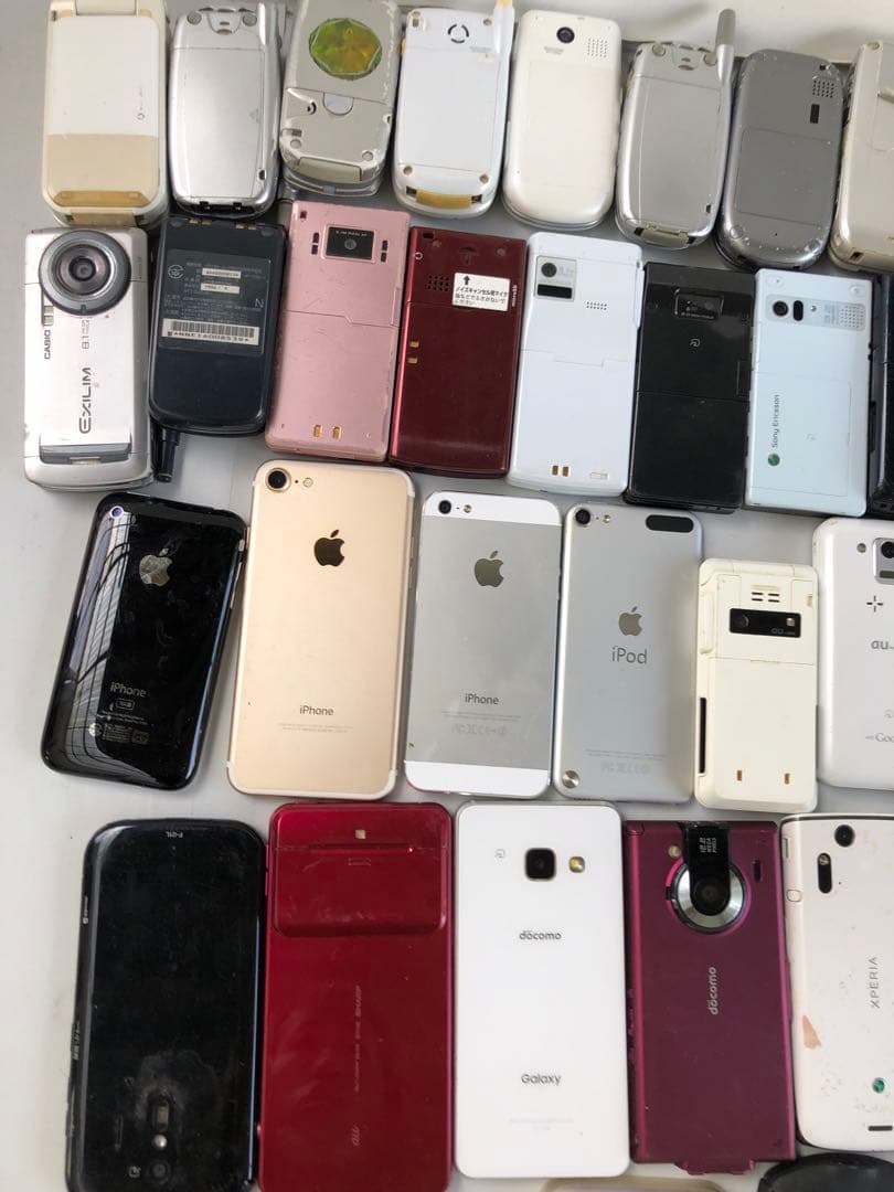 携帯電話　45点　ジャンク品　まとめ売り(D181)
