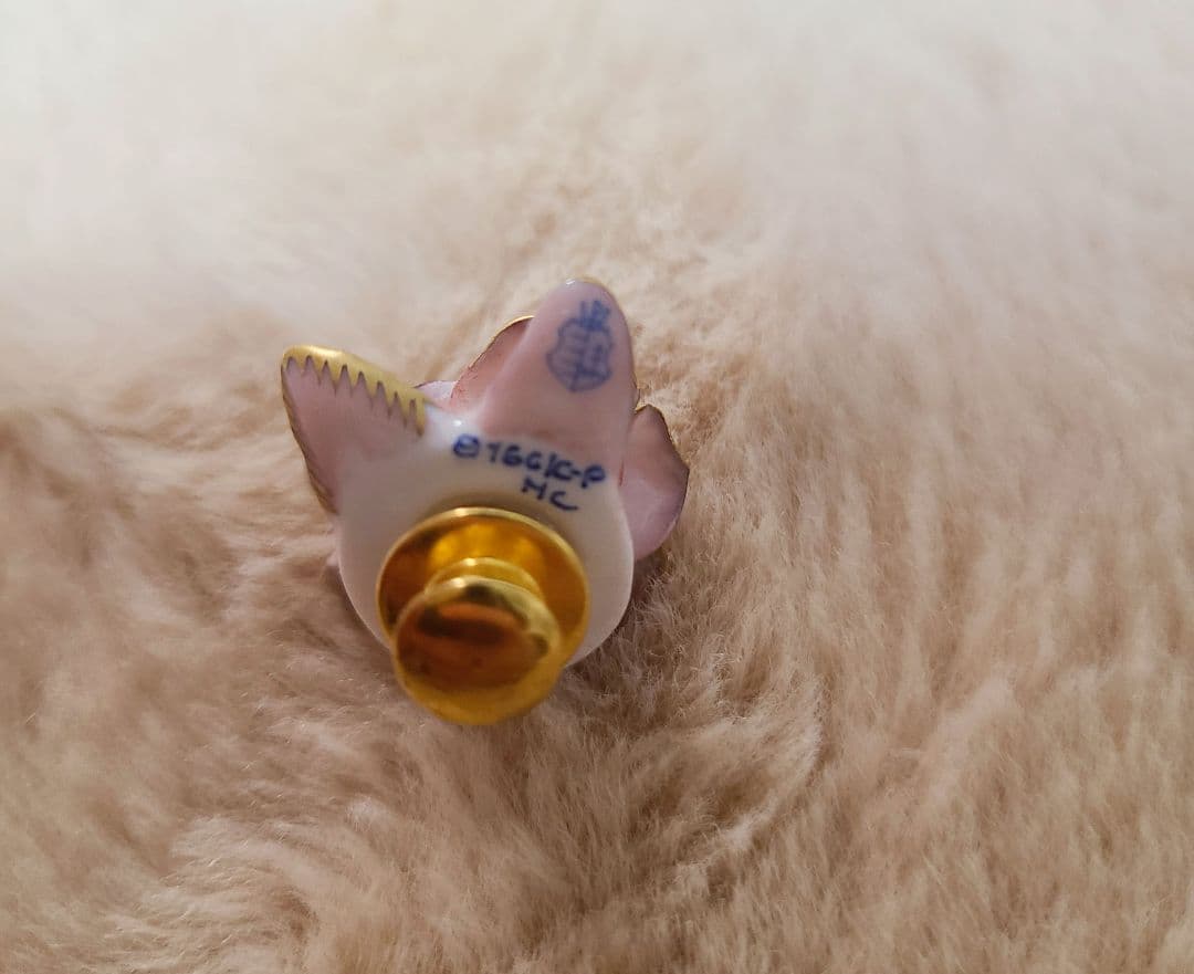 HEREND　ヘレンド　ピンブローチ　ローズ・ピンク