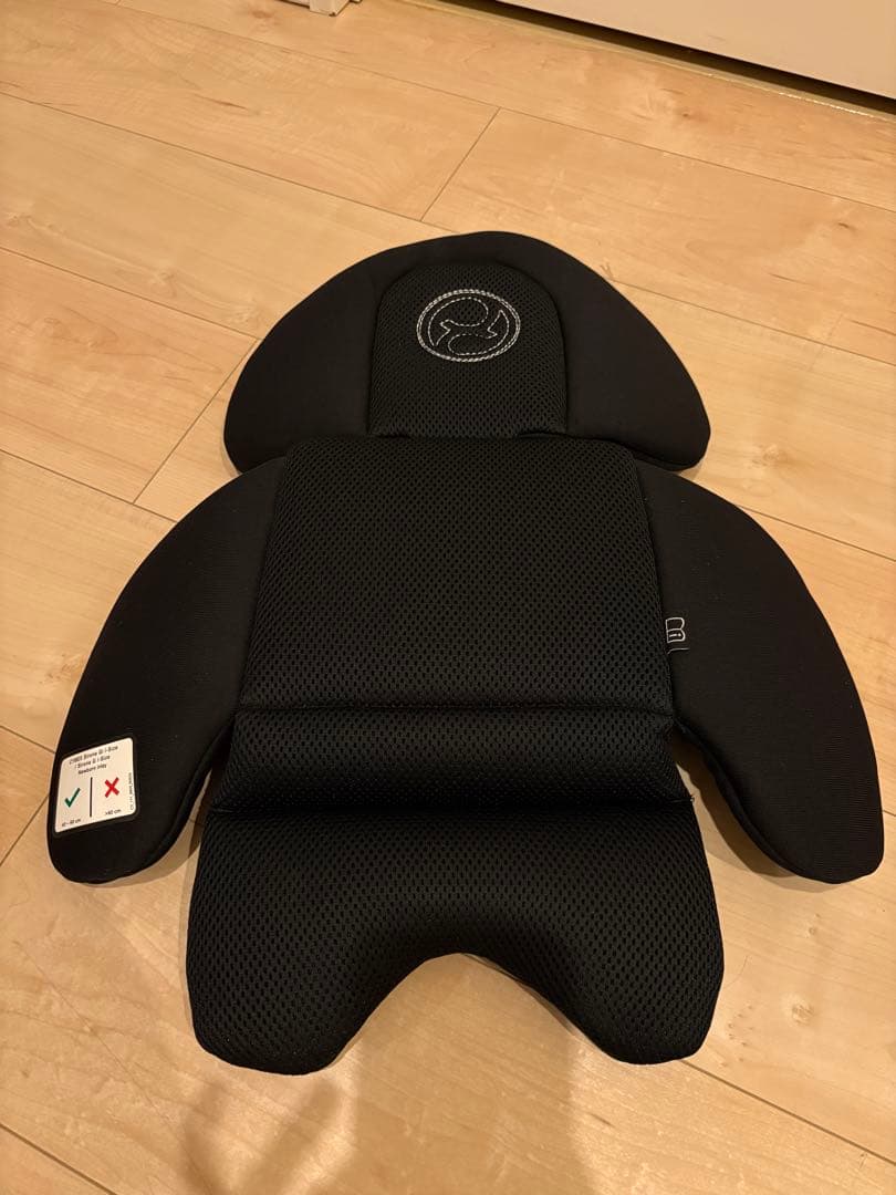 cybex Pallas G-Size チャイルドシートムーンブラック