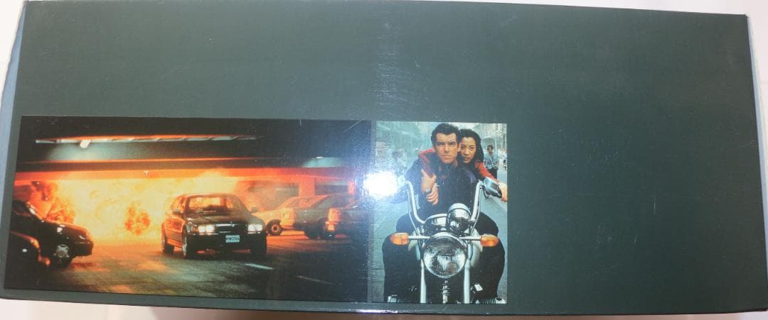 BMW特注００７　ＢＭＷ７５０IL　 1/24 　限定品　中古品