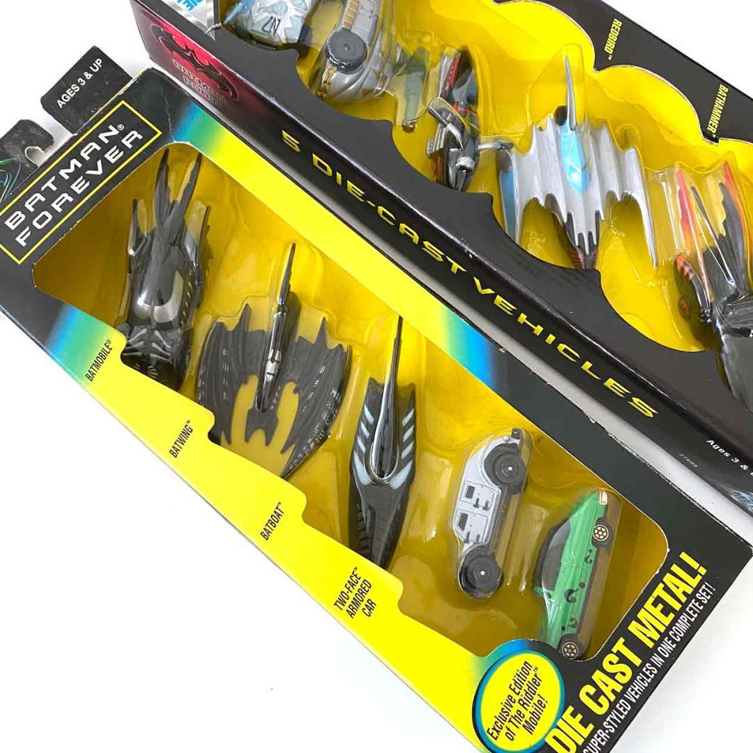 バットモービル テレフォンとミニカーのセット　batman batmobile