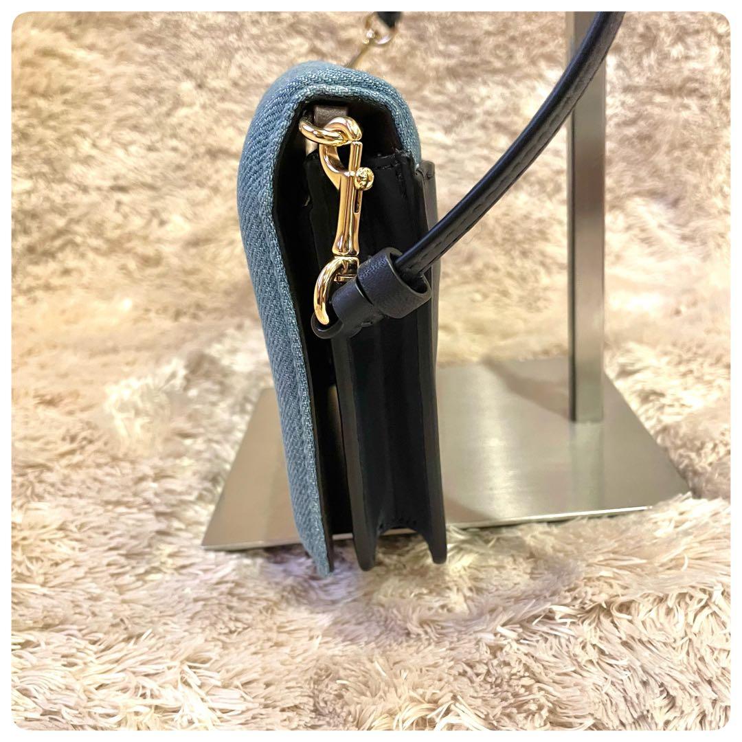 ほぼ未使用✨　コーチ　アンナ フォルドオーバー クロスボディ クラッチバッグ