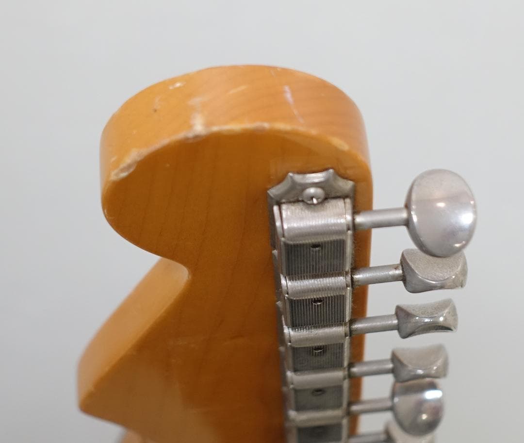 Fender Japan　ストラト　ST-62-70　キャンディアップルレッド色