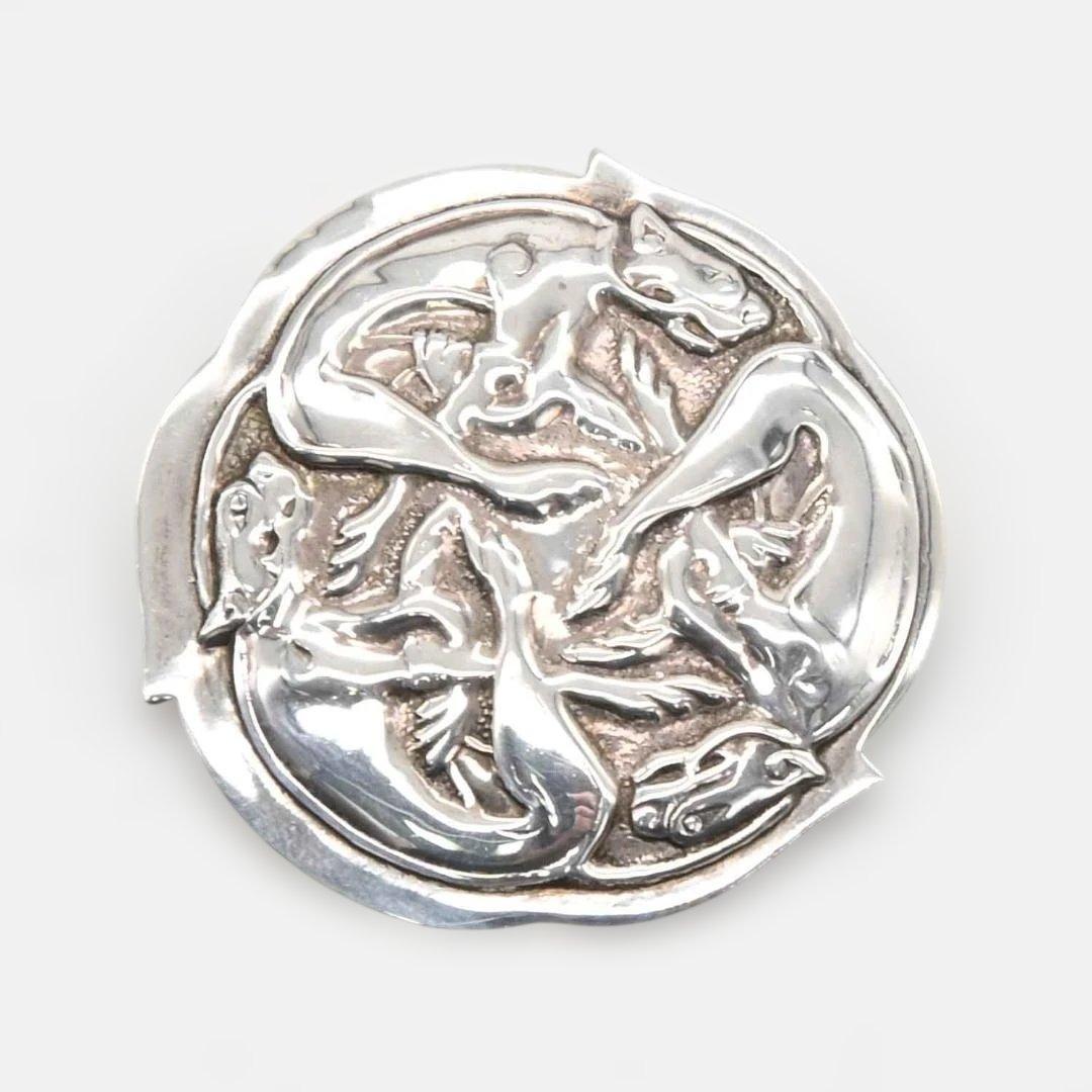 ケルトのブローチ　動物紋様 シルバー 英国 スコットランド ケルト　s0928