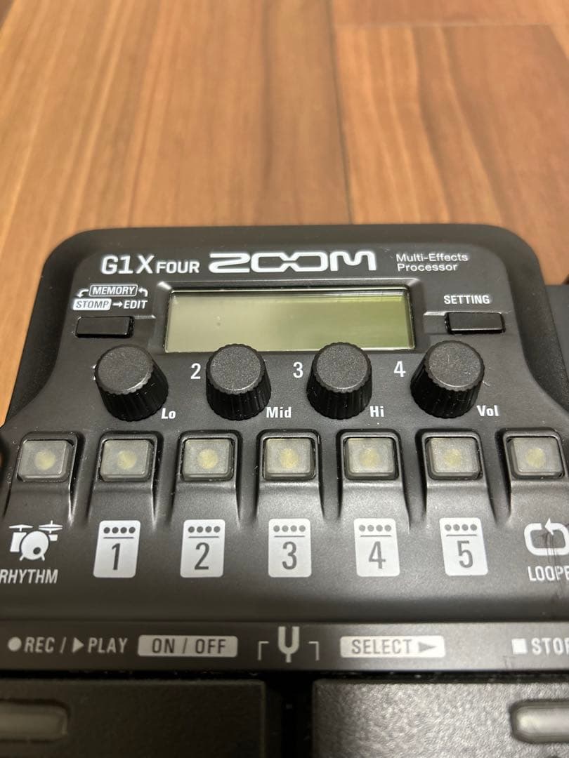 値下げしました！ZOOM G1X FOUR マルチエフェクター