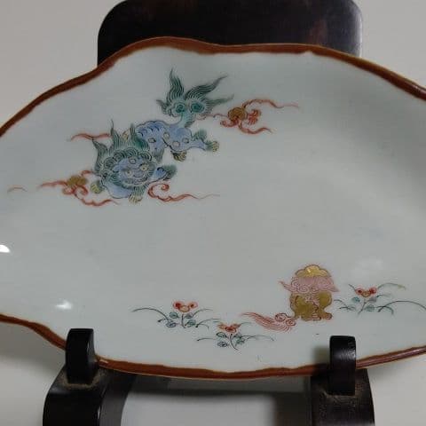古伊万里 色絵金彩 獅子図 変形皿