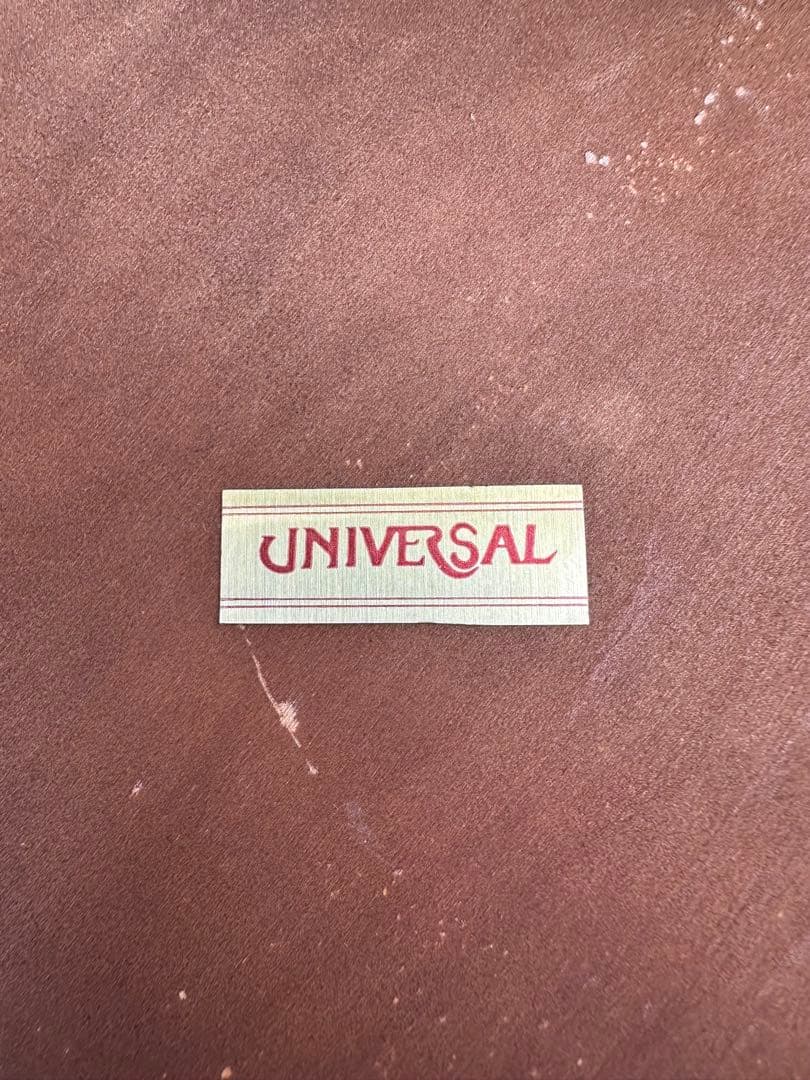 【チルトトップテーブル】UNIVERSAL　ユニバーサル　ワインテーブル