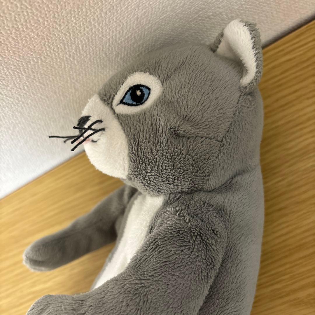 IKEA ヒグチユウコ せかいいちのねこモデル　ぬいぐるみ　フィギュア