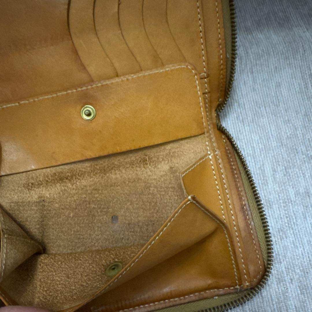 ILBISONTE　革財布