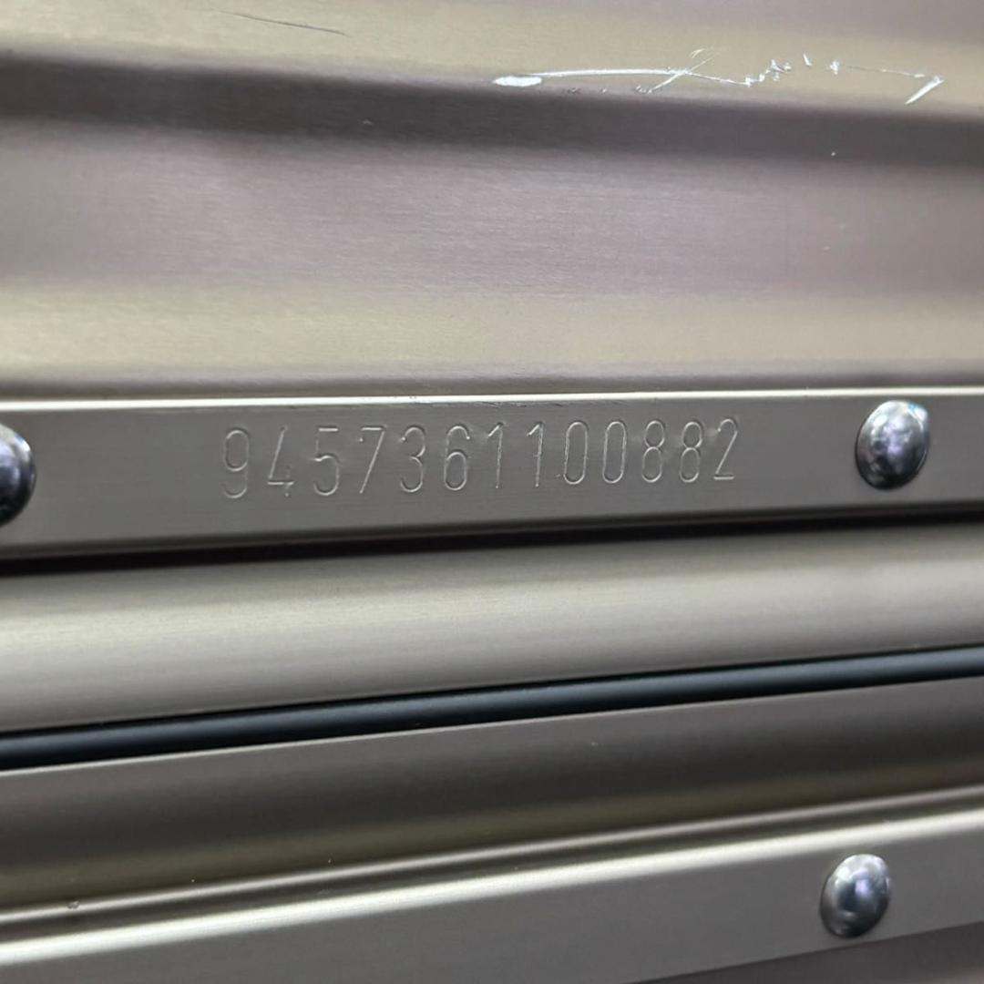 良品 リモワ トパーズ チタニウム 85L 4輪 キャリーケース 大容量