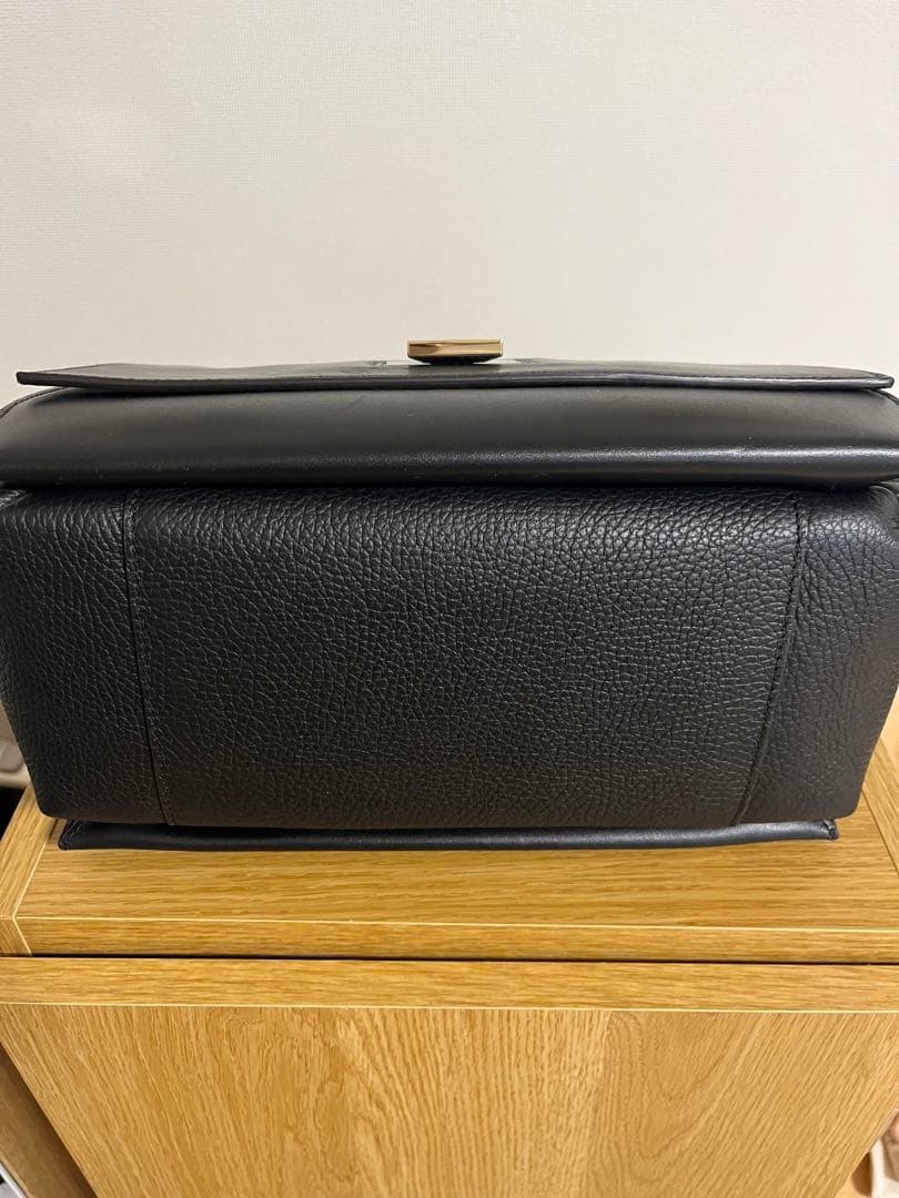 FURLA Emma ブラック カーフレザーハンドバッグ