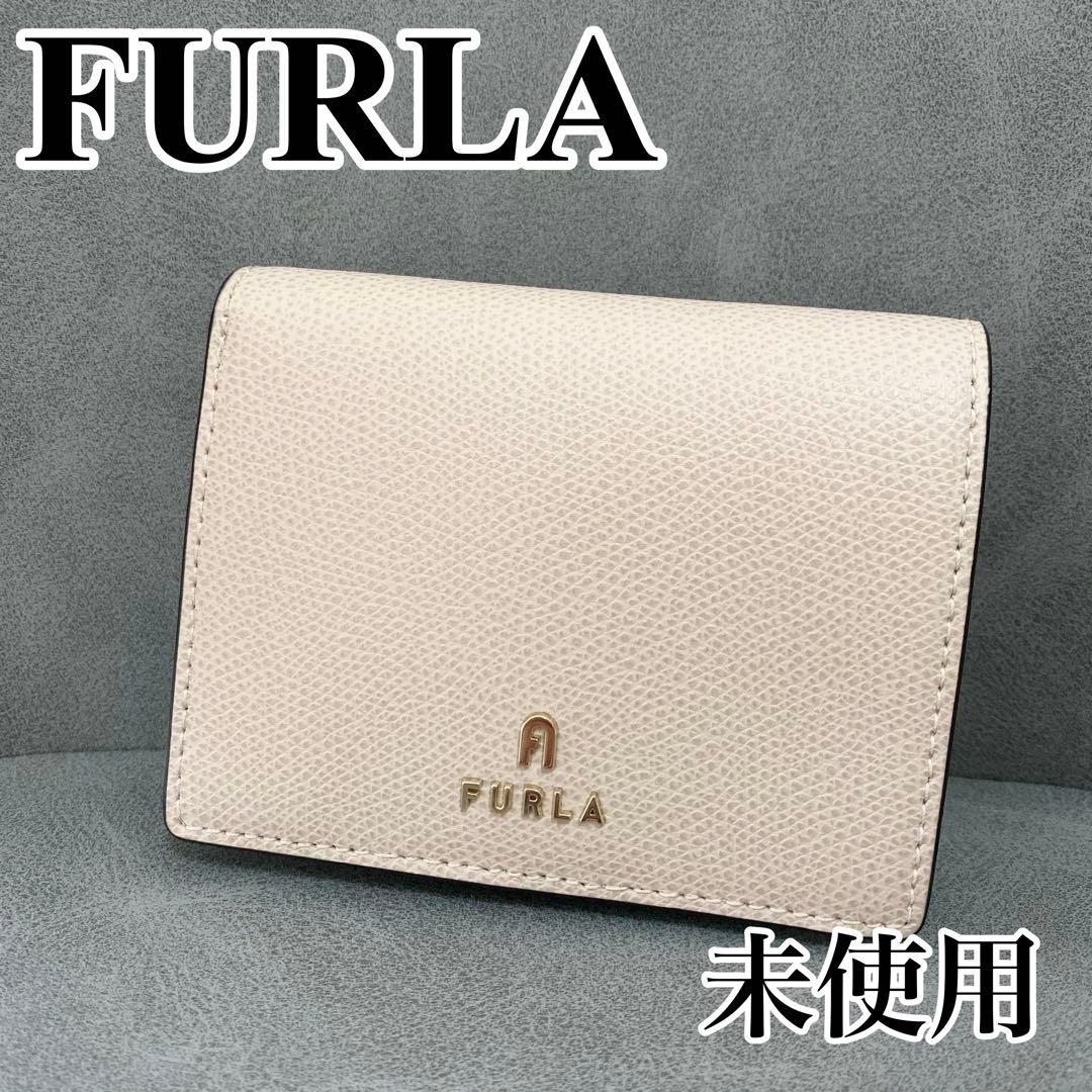 【未使用】FURLA　二つ折り財布　カメリア　べージュピンク