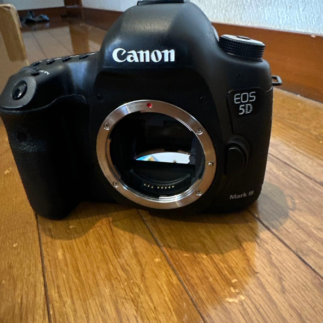 デジタル一眼レフカメラCanon EOS 5D mark III