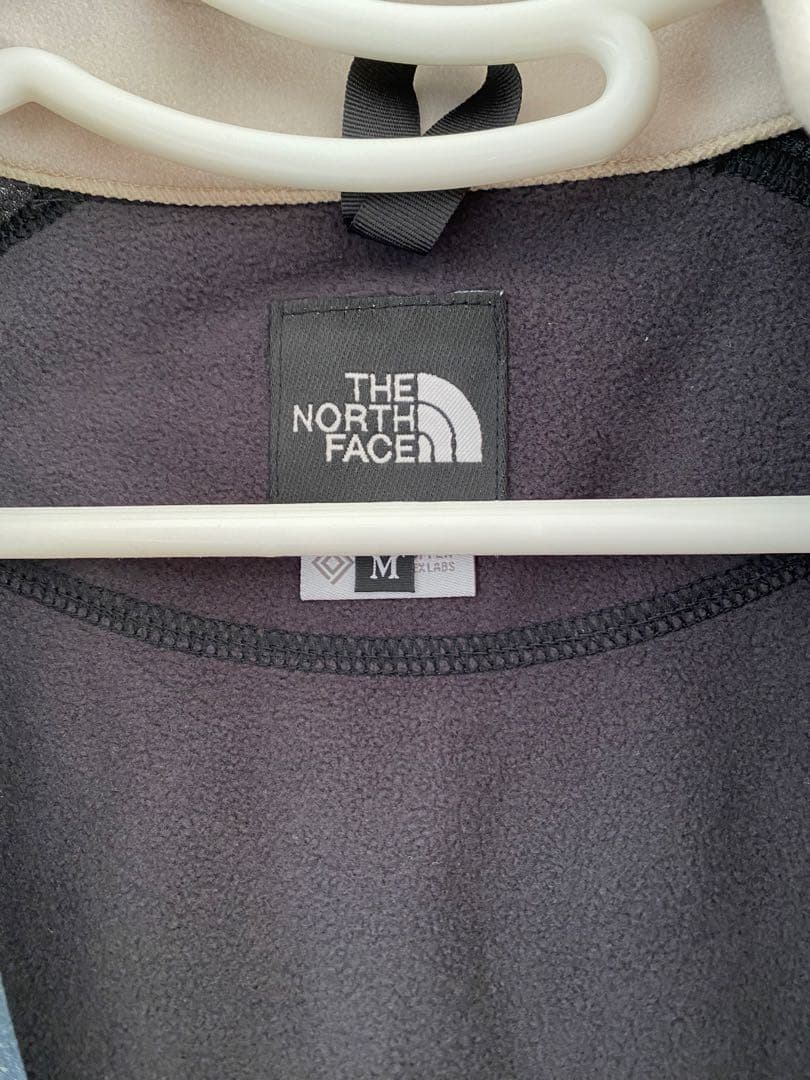 ノースフェイス　ベスト　ウィンドストッパーエンライドベスト