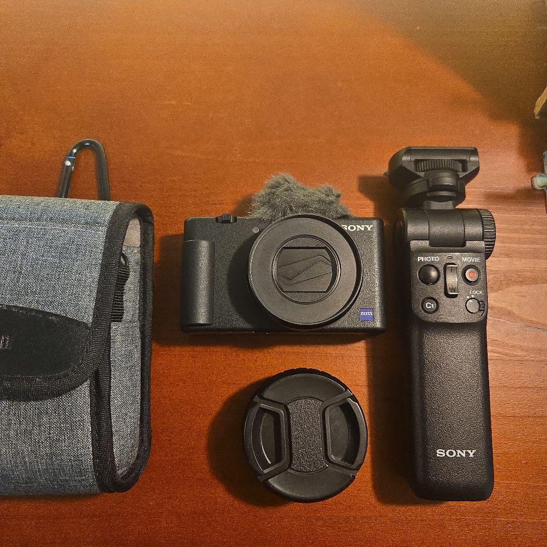 SONY コンパクトデジタルカメラ ZV-1（グリップ、マクロ・広角レンズ付）