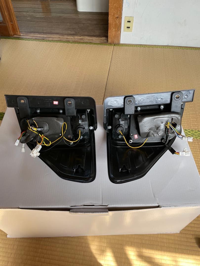 美品！アルファード20！ヴェルファイア！20系！テールランプ！シーケンシャル！