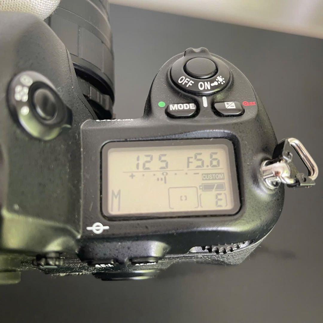 Nikon F100 フィルムカメラ本体と SIGMA 28-70mm Dレンズ