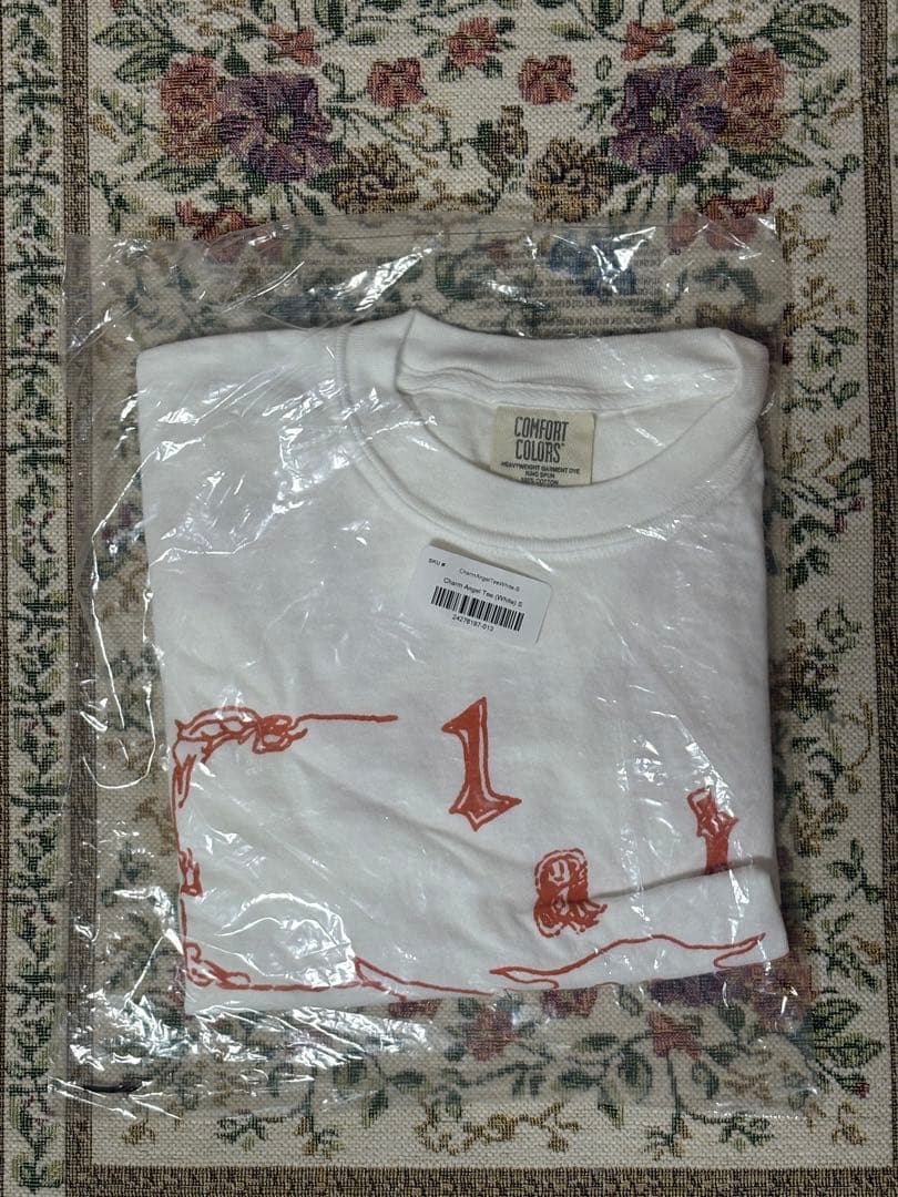 【新品未開封】Clairo(クレイロ)Charm TシャツSサイズ　匿名配送