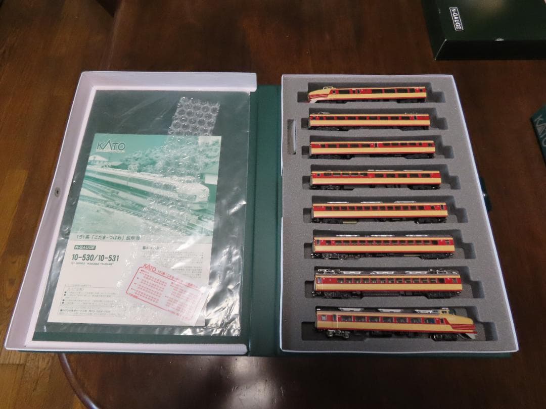 KATO Nゲージ 151系（こだま／つばめ） 基本＋増結のフル編成セット