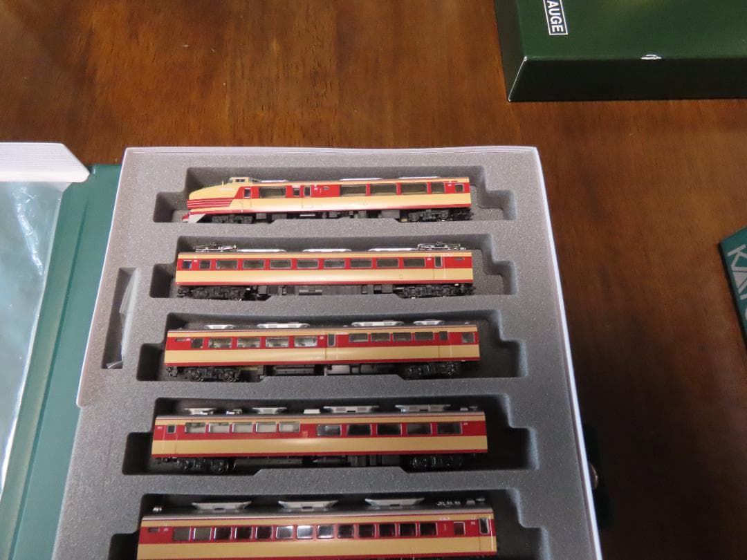 KATO Nゲージ 151系（こだま／つばめ） 基本＋増結のフル編成セット