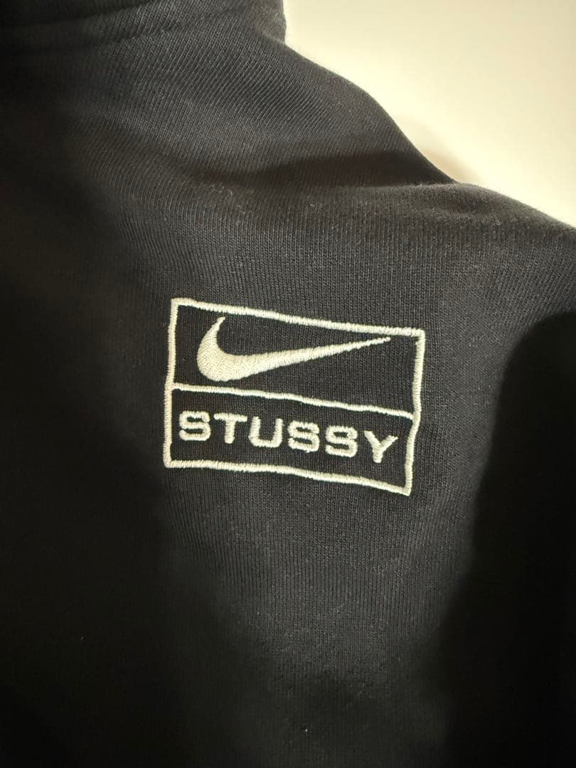 希少品　ナイキ　ステューシー　コラボ　パーカー　フーディ