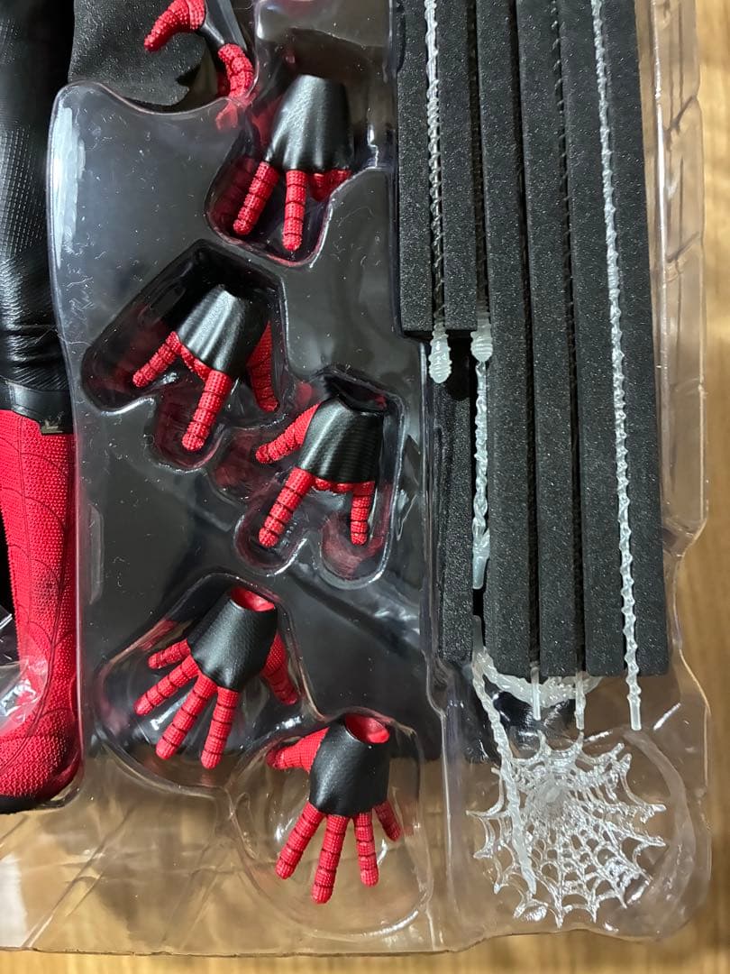Hot Toys スパイダーマン バトリングバージョン MMS625欠品あり
