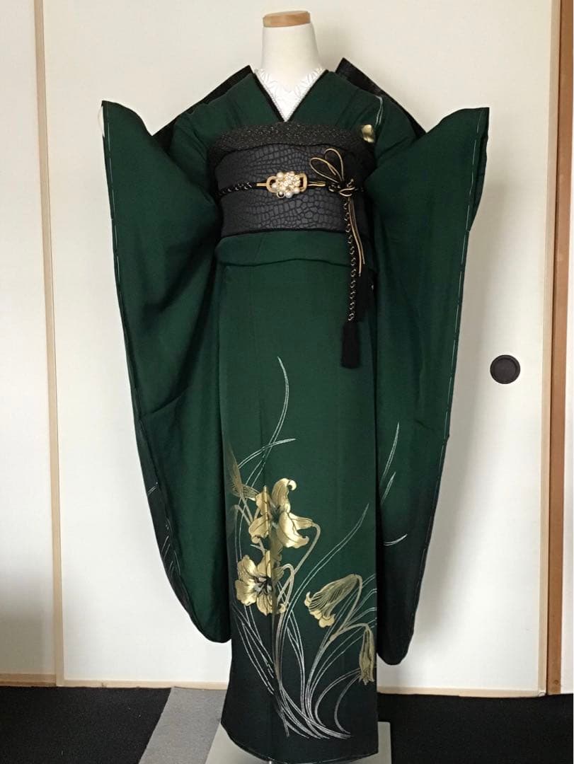 振袖フルセット　深緑　黒　金彩　作家者　躾糸付き　正絹　振袖6点セット