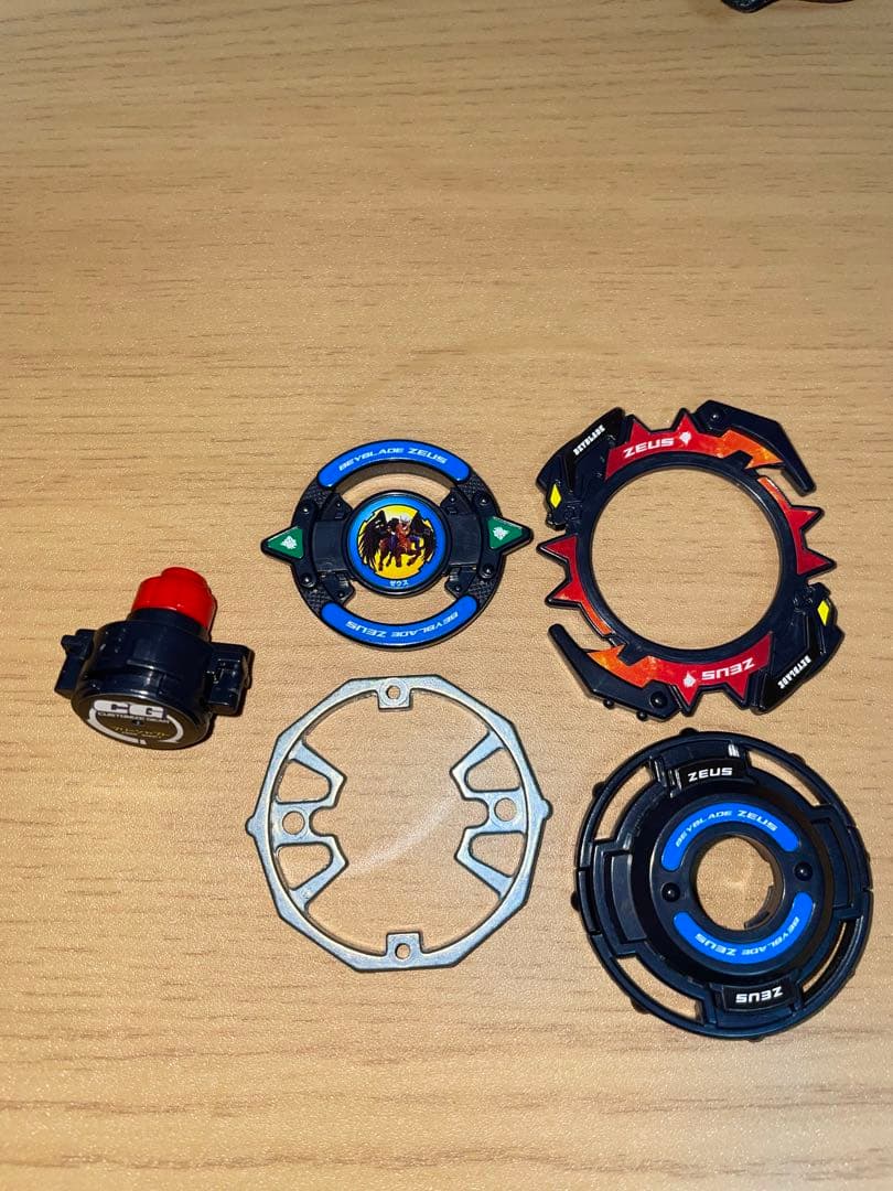 爆転シュートベイブレード　ベイブレードゼウス　美品