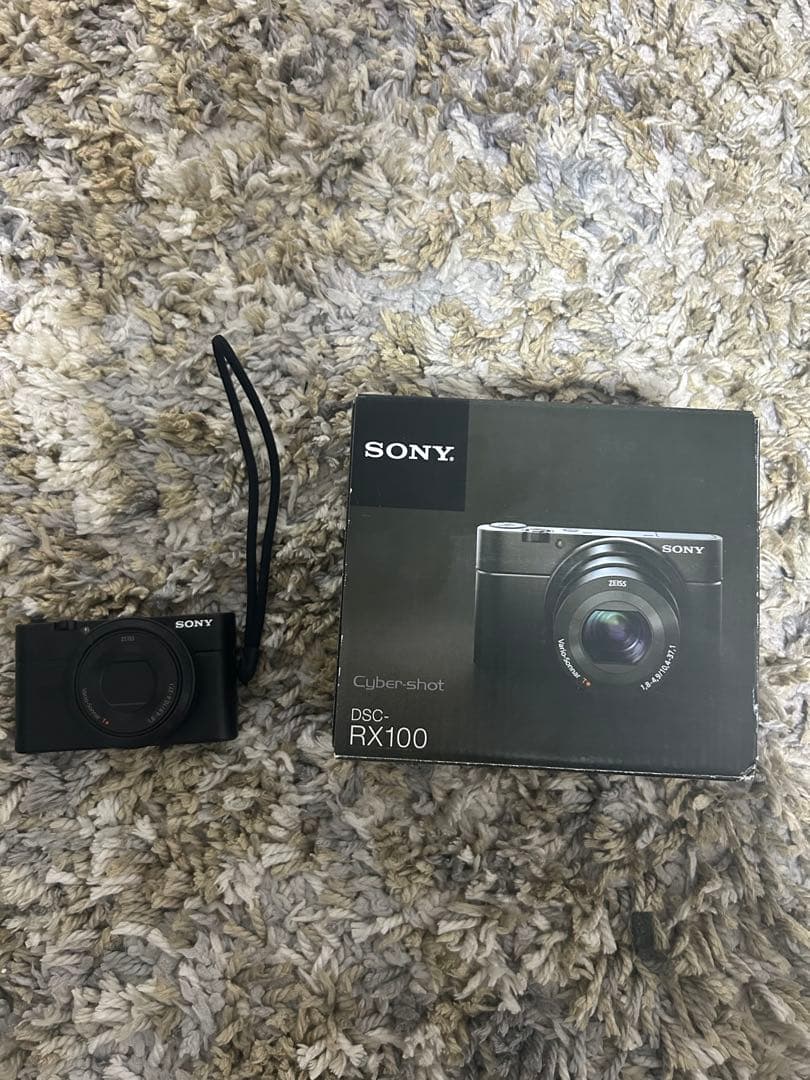 美品Sony Cyber-shot DSC-RX100 コンパクトデジタルカメラ