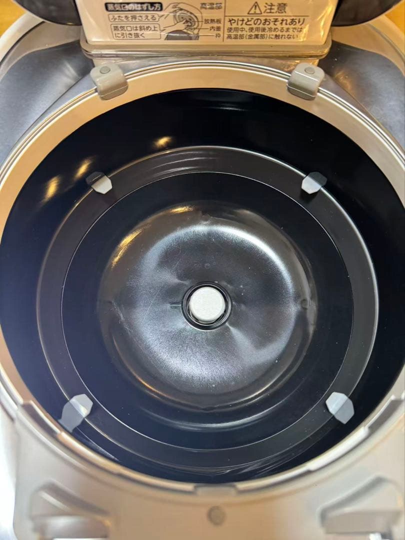 東芝 真空圧力IHジャー炊飯器　炎 匠炊き RC-10VSR-W 21年製