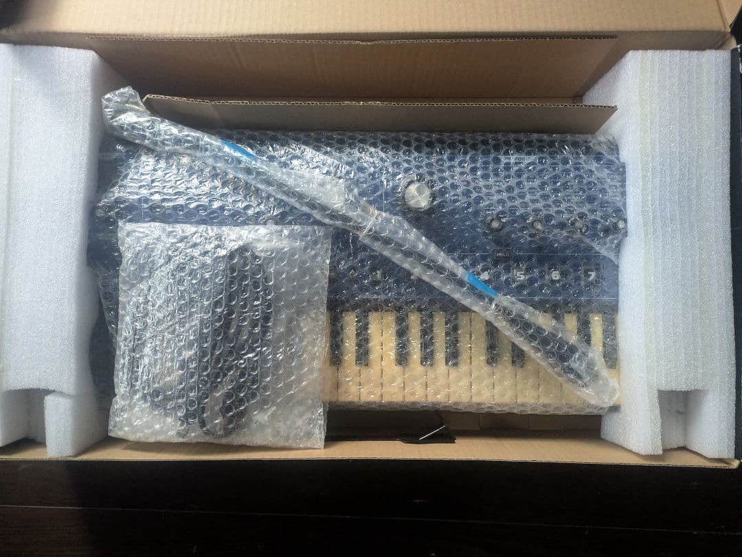 Novation MININOVA アナログシンセサイザー