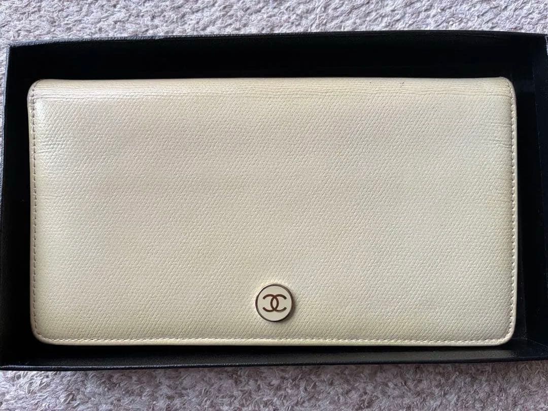 CHANEL シャネル 長財布 二つ折り ココボタン フラップ ベージュ レザー