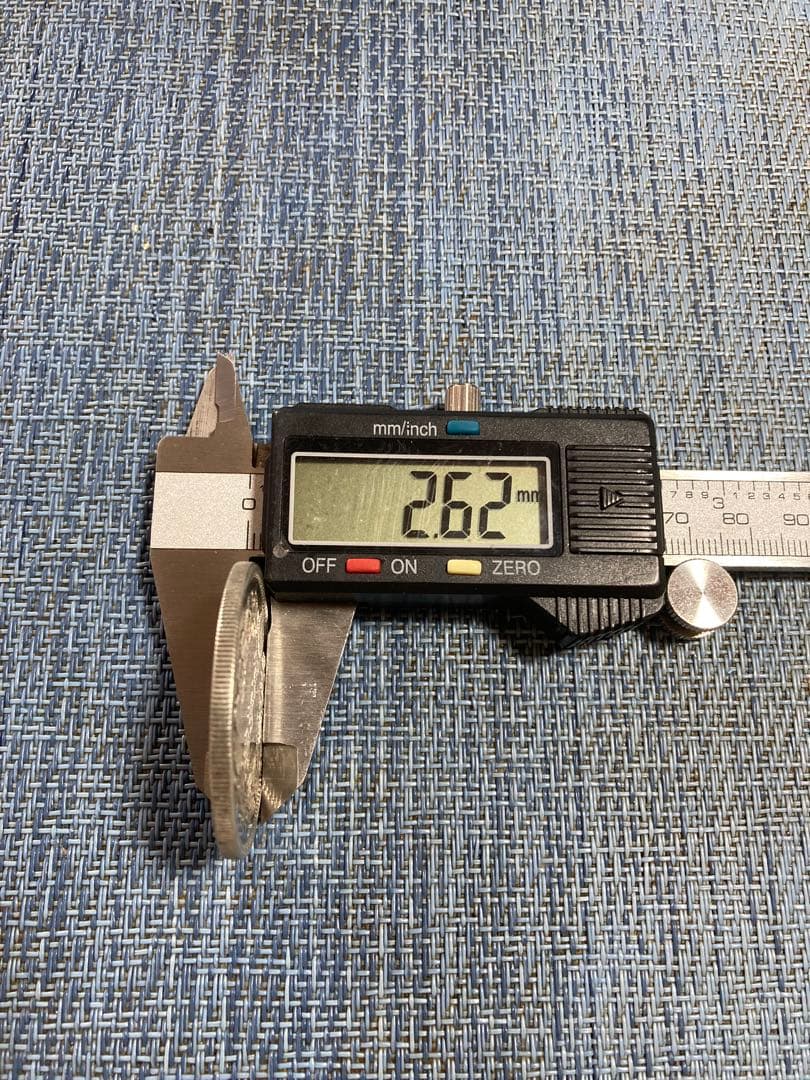 貿易銀　明治9年　菊紋・龍 一圓銀貨　長支脈