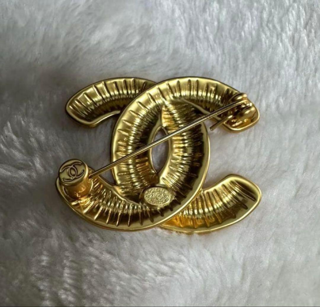 CHANEL シャネル　ブローチ　ゴールド　マトラッセ　ヴィンテージ　ココマーク