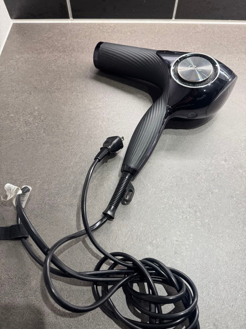 【激安】ReFa ブラック ヘアドライヤー【リファ】