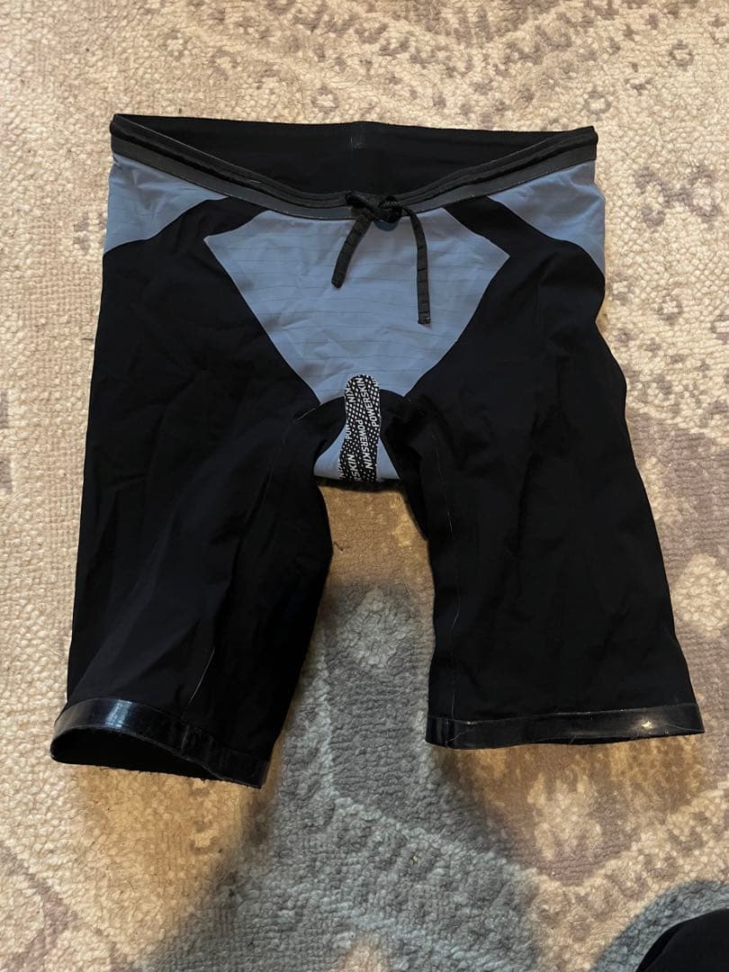 arena powerskin carbon air 2 Mサイズ