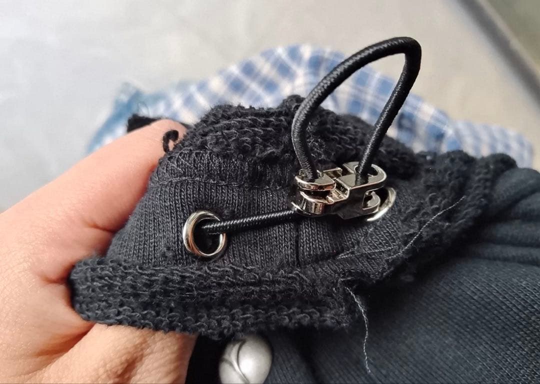 thug club サグクラブ パーカー 黒 赤