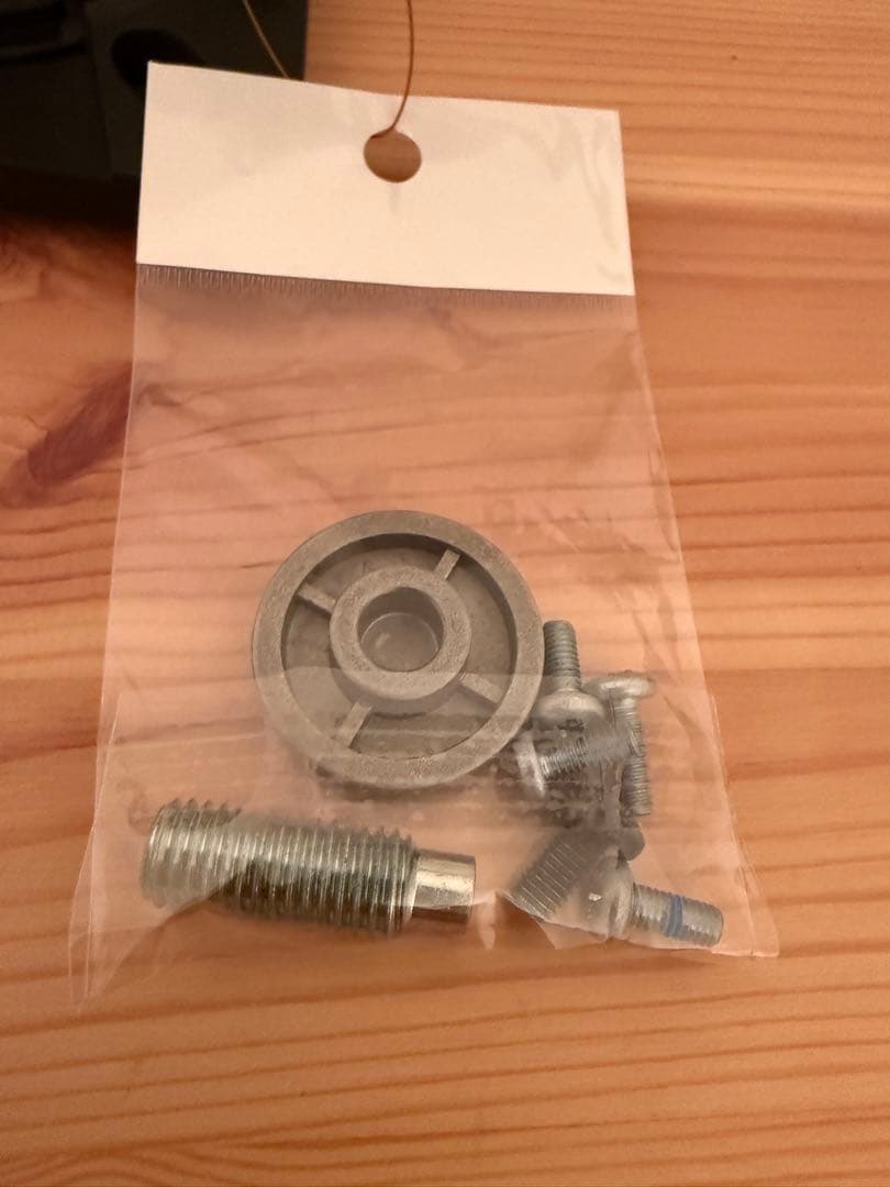 Herman Miller ハーマンミラー CBS Flo シルバー