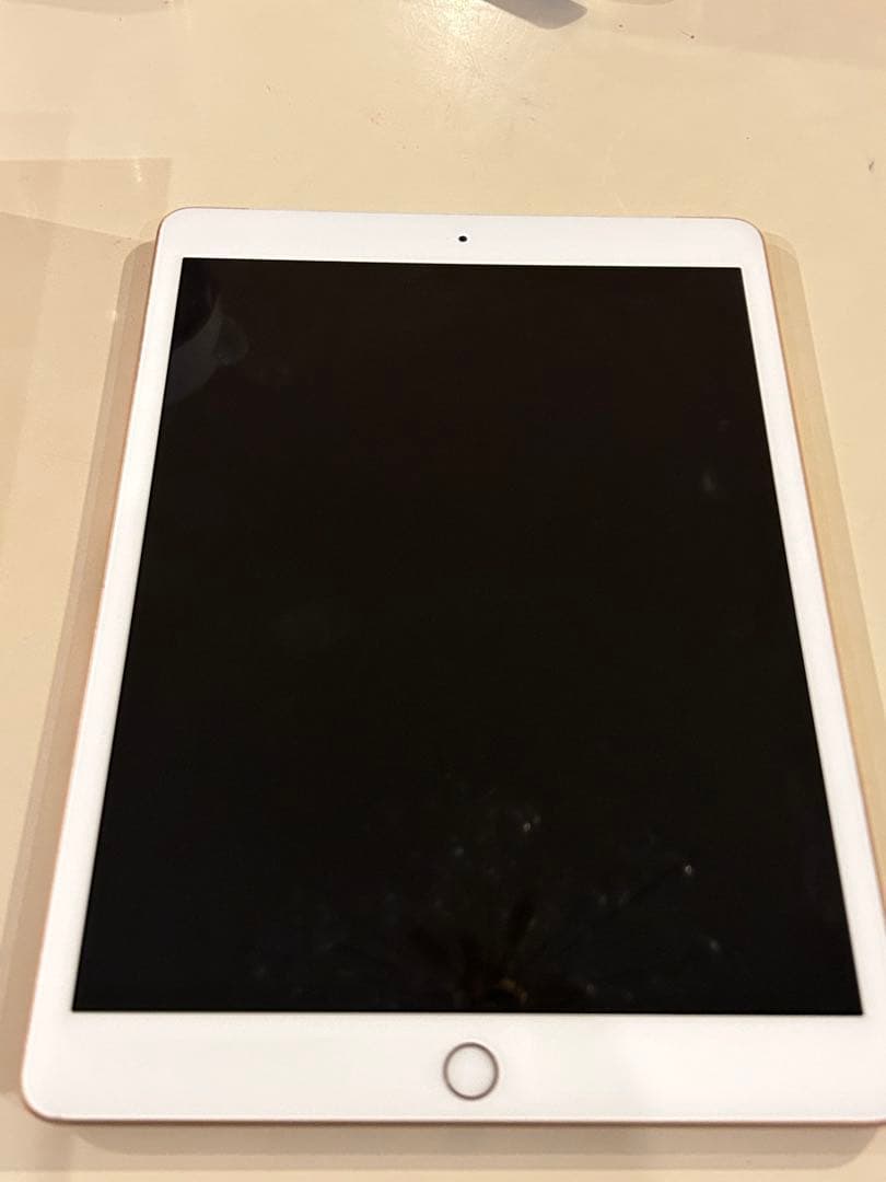 iPad 第8世代 32Gゴールド セルラー箱付き