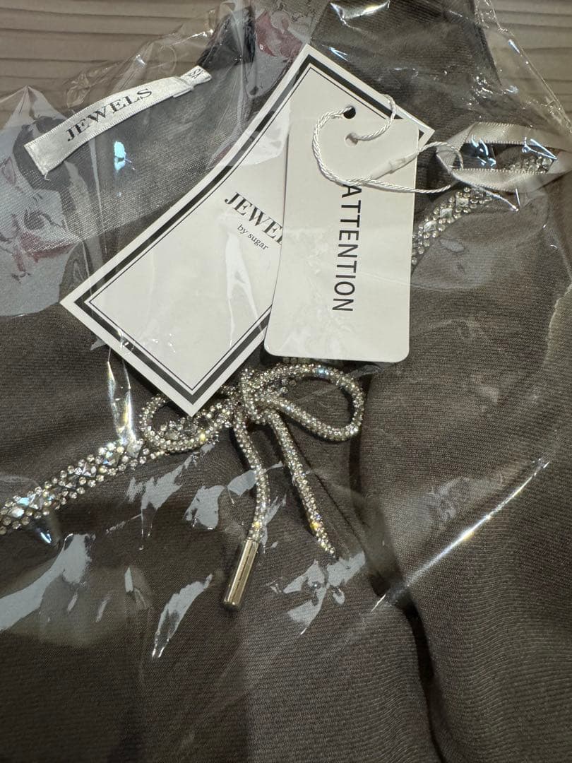 ✴︎JEWELS✴︎ 新品未使用　ビジューリボンセットアップ風タイトミニドレス