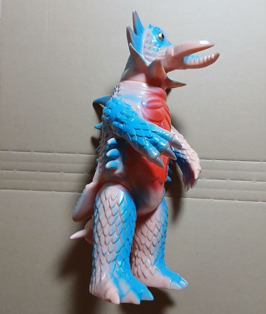 は*ん様 ブルマァク 復刻 ウルトラマンA 怪獣 ソフビ キングクラブ エラー品