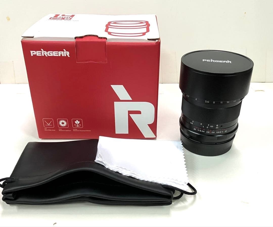 第2世代フルサイズレンズ Pergear 14mm F2.8