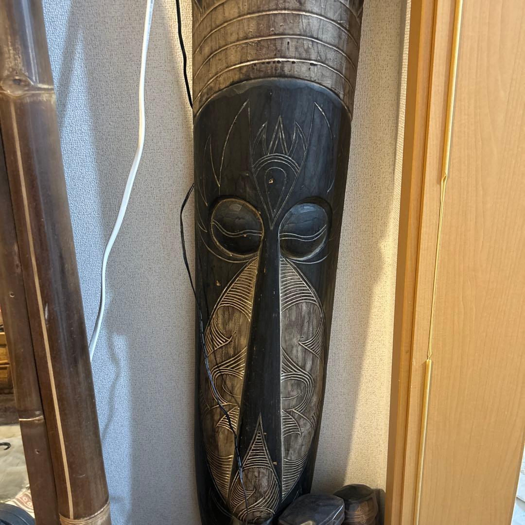 アジアン雑貨 置物 お面 木製彫刻 約2m