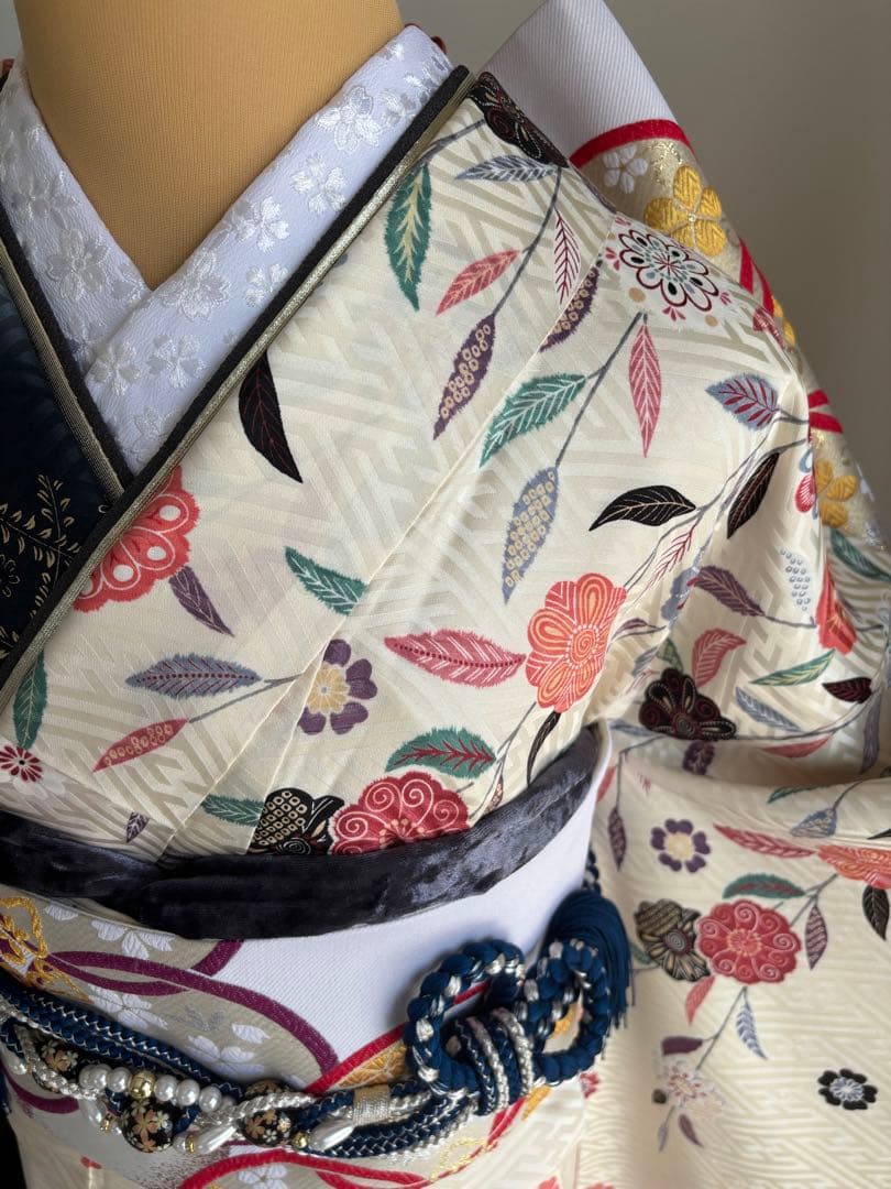 ニコニコ 　　♡ 振袖フルセット（７点）　正絹振袖　成人式　クリーニング済